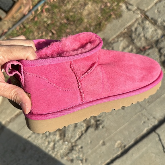 Women’s UGG ULTRA MINI HOT PINK #7 - Picture 3 of 10